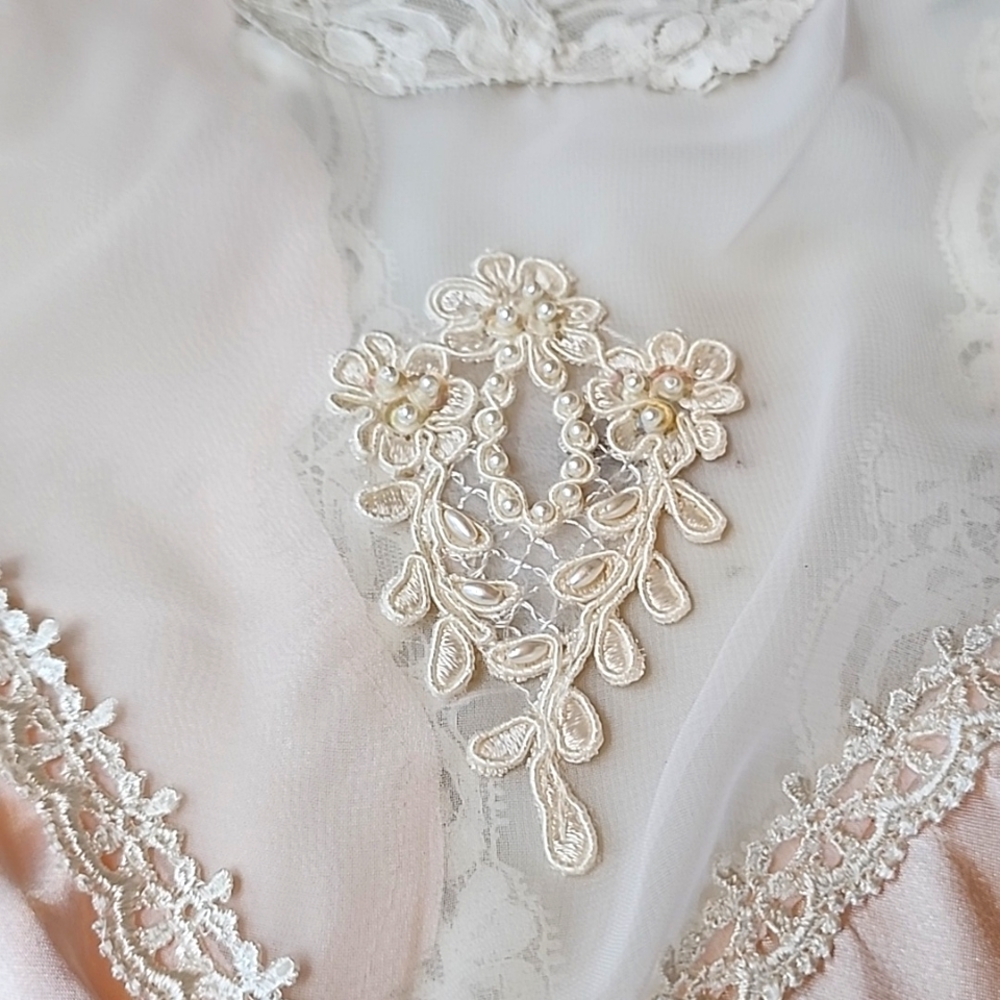 Alexandra Nicole pale pink chemise with lace size medium - Picture 3 of 10